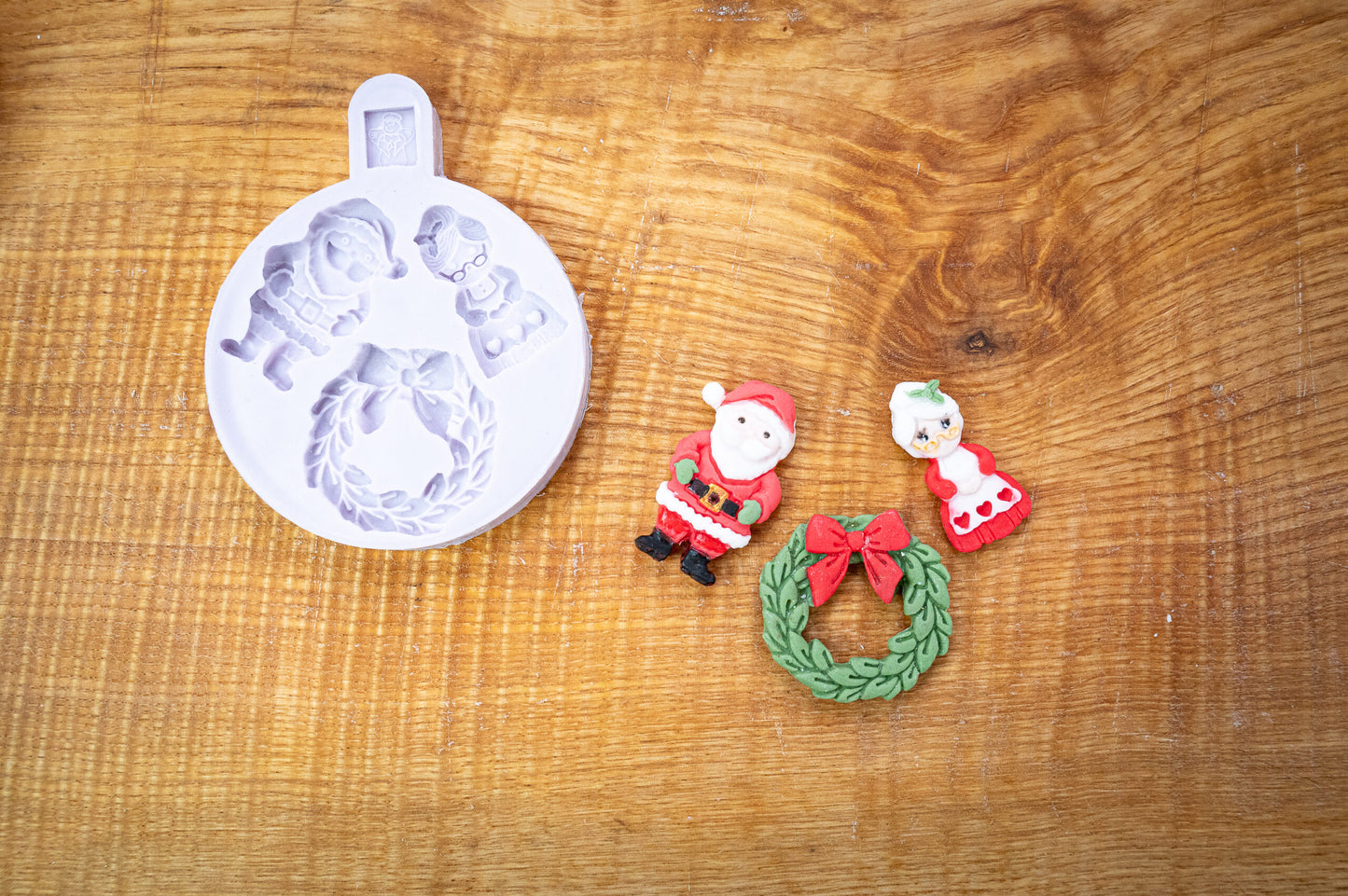 Miniature Mr & Mrs Claus Silicone Mould