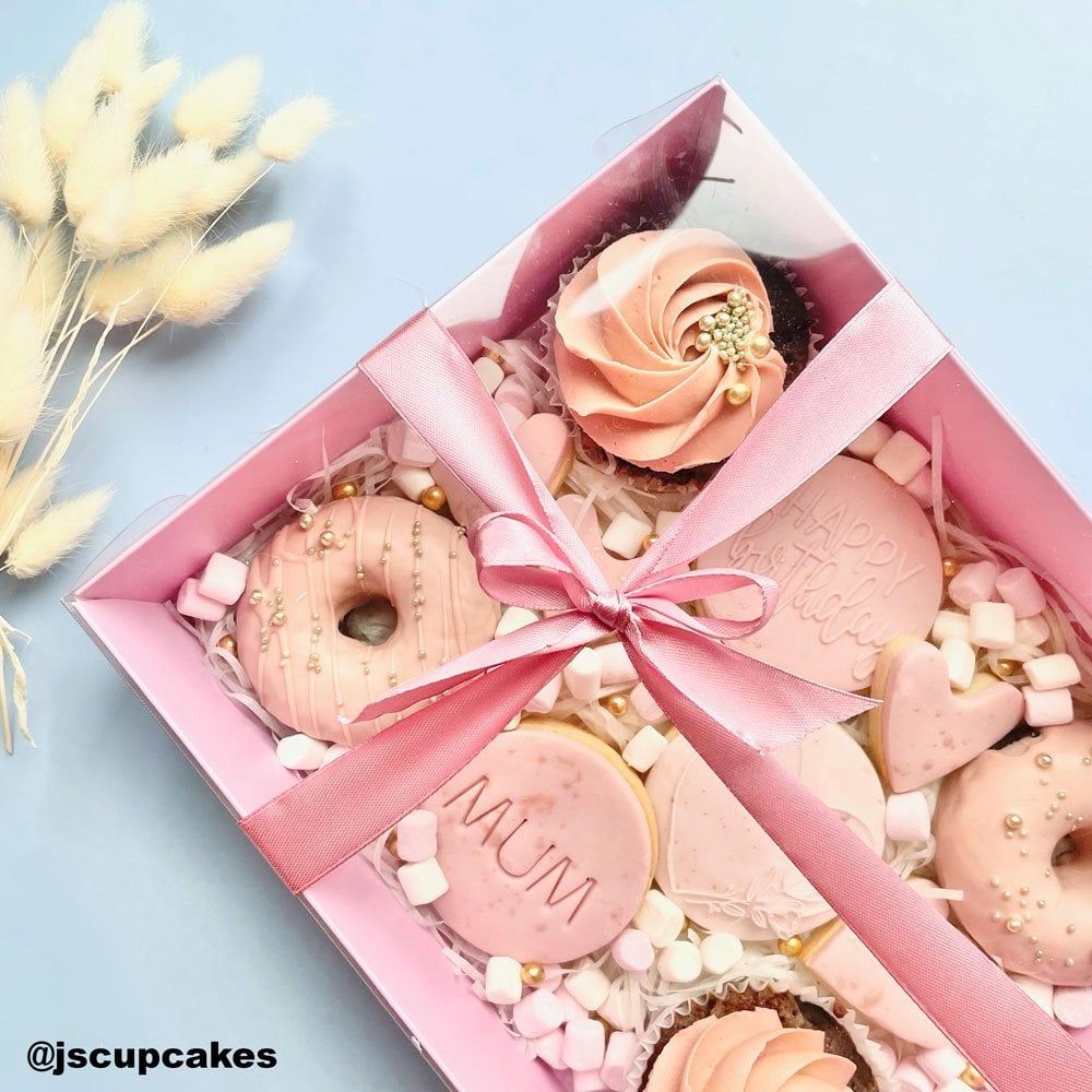 Pink Deluxe Treat Boxes with Clear Lid