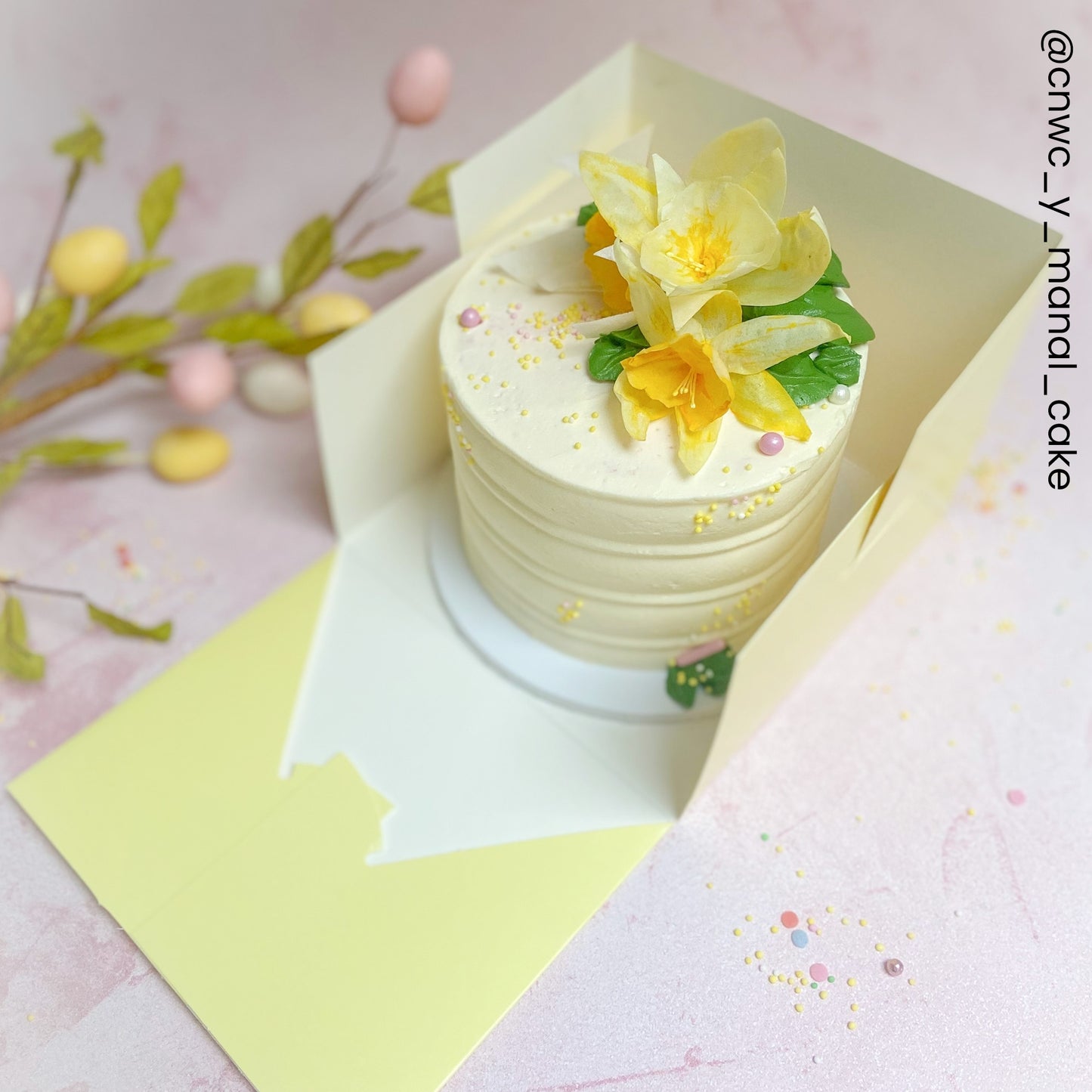 Pastel Yellow Cake Box With Window